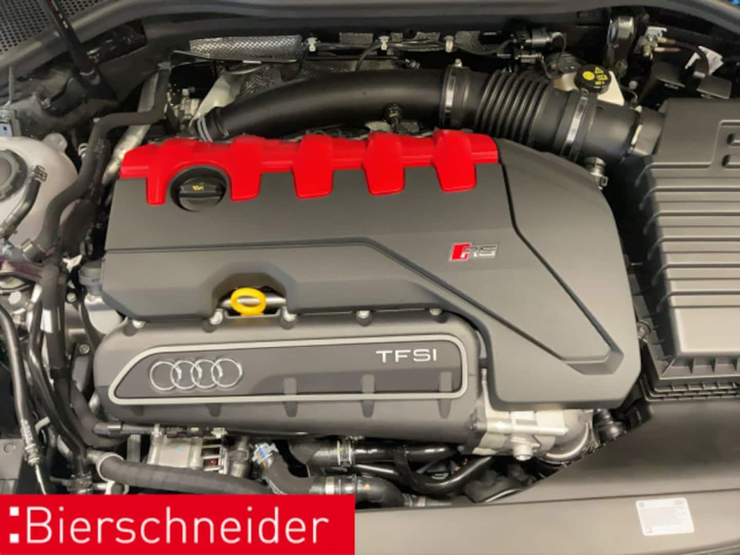 Bild über Audi RS 3 Sportback TFSI quattro S tronic - für weitere Informationen kontaktieren Sie den Audi Partner