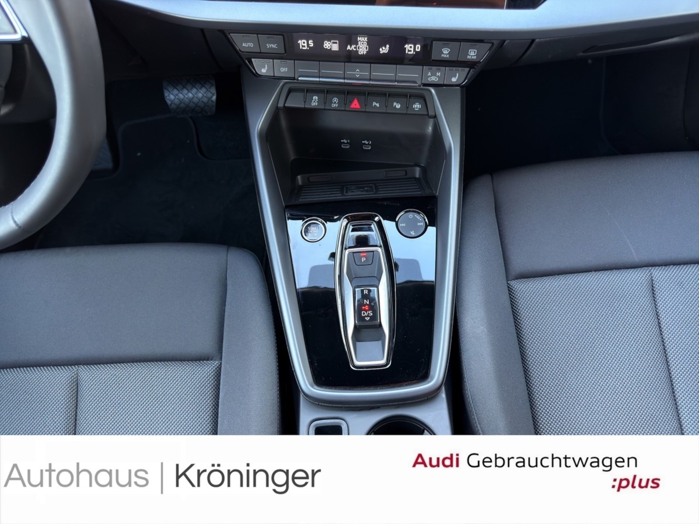 Bild über Audi A3 Limousine advanced 35 TFSI S tronic - für weitere Informationen kontaktieren Sie den Audi Partner