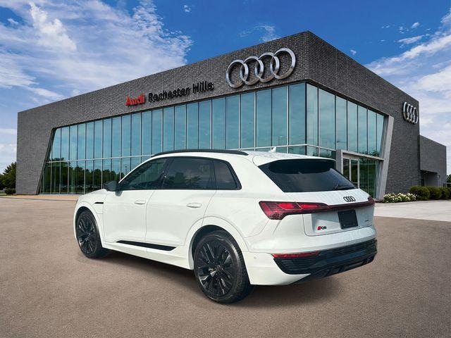 2024 Audi Q8 e-tron