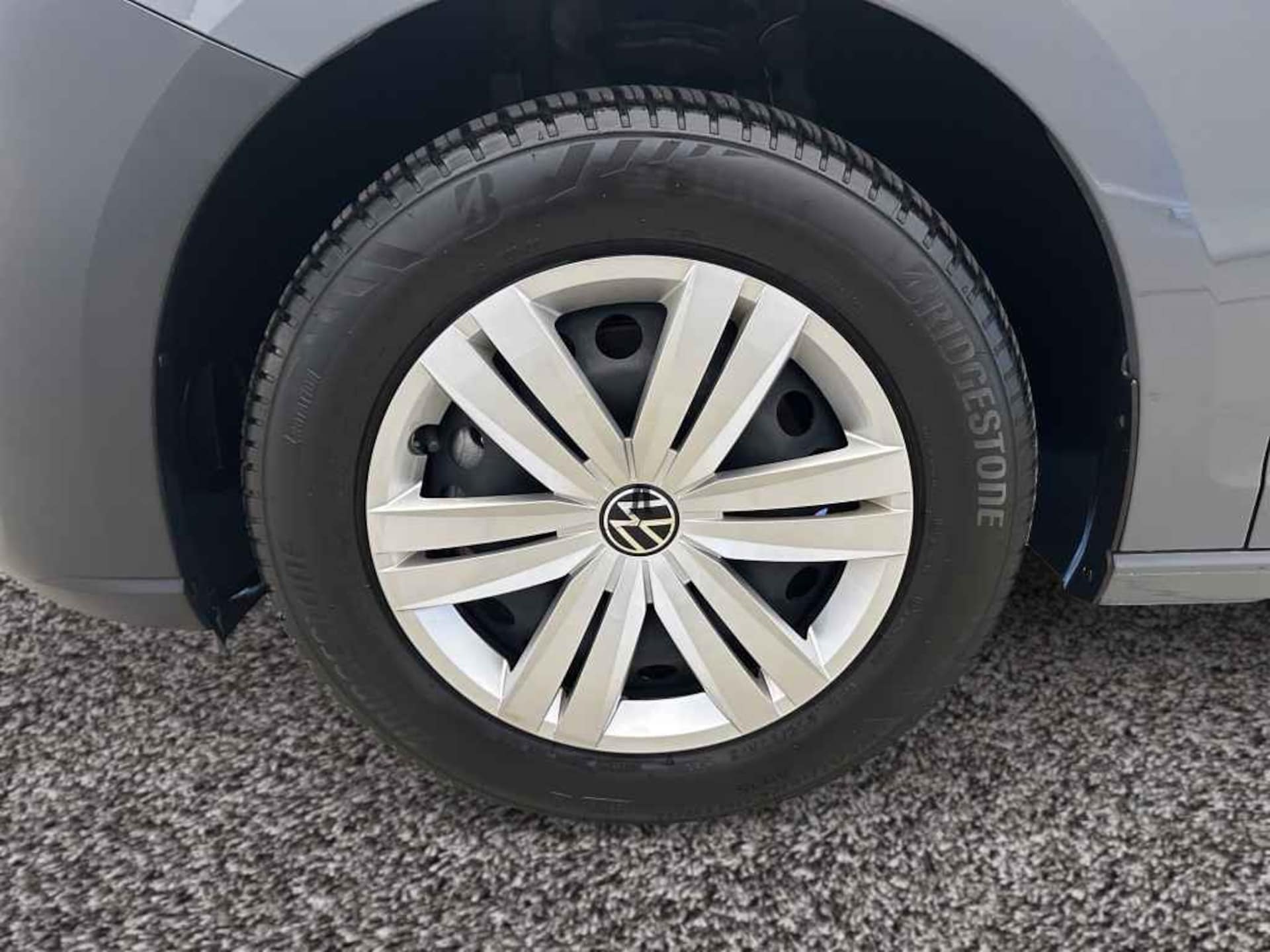 Volkswagen Caddy Basis-Modell