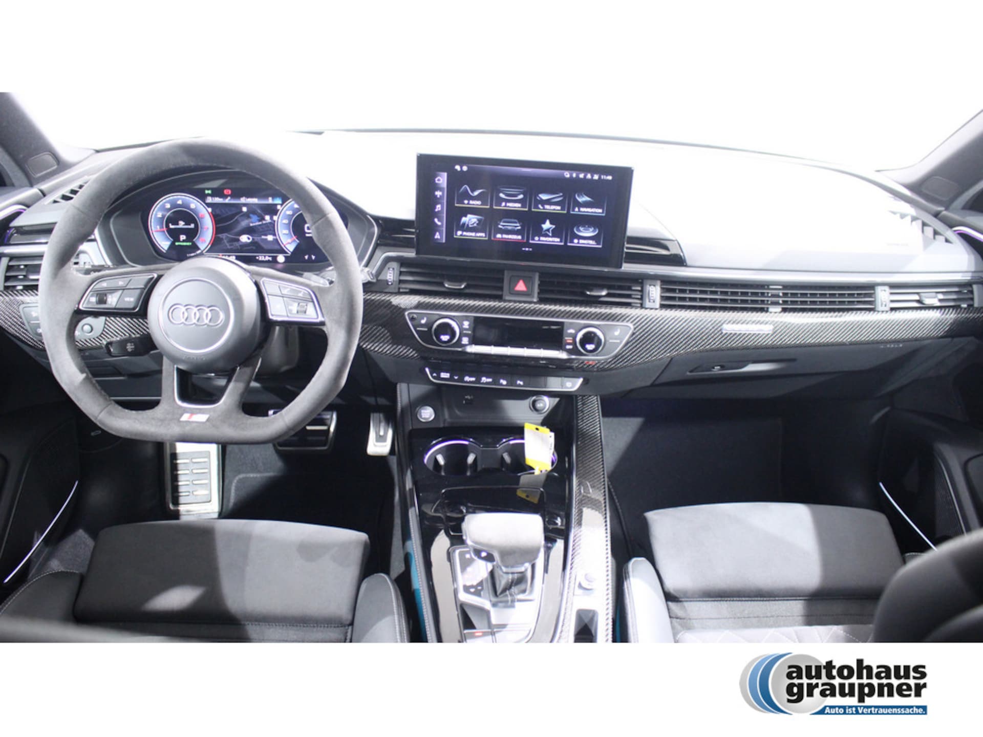 Audi A4 Avant S line