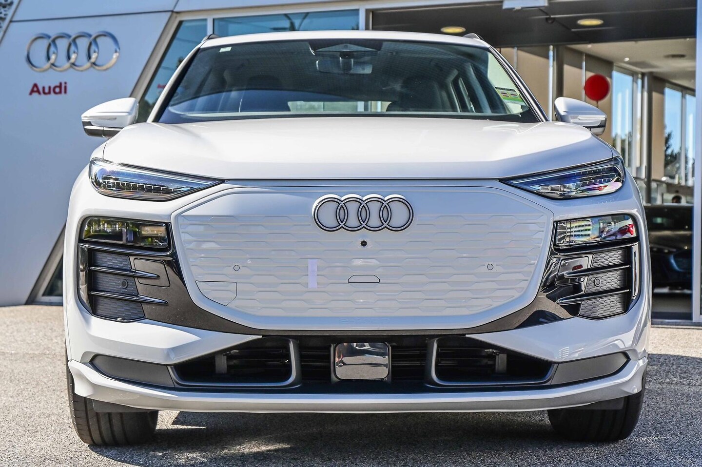Image about Audi Q6 SUV e-tron e-tron