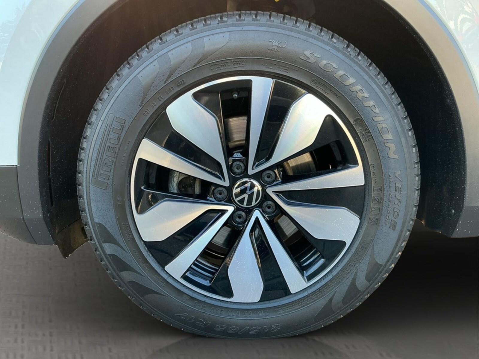Volkswagen Tiguan – Bild 3