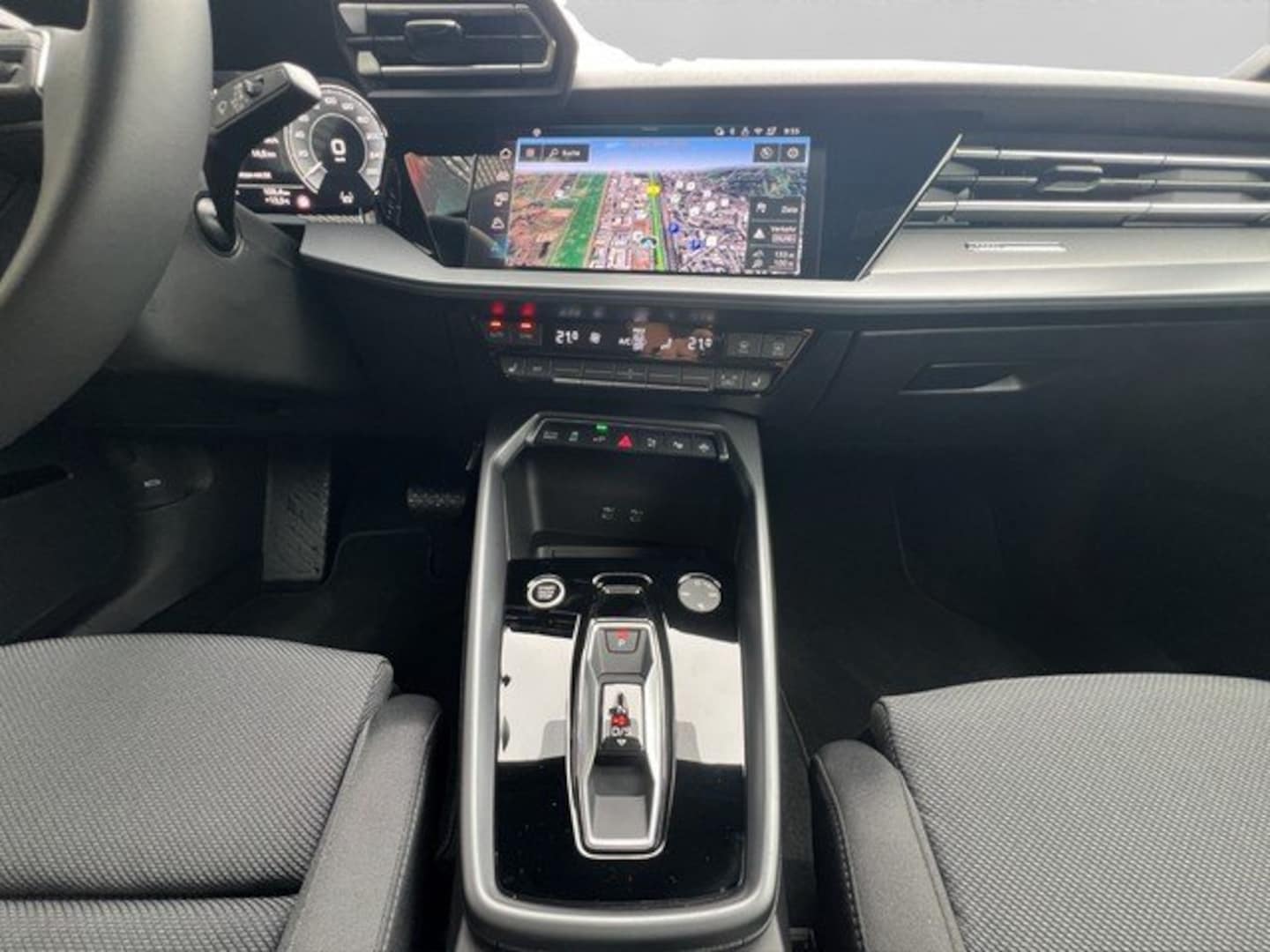 Bild über Audi A3 allstreet TFSI e 40 TFSI e S tronic - für weitere Informationen kontaktieren Sie den Audi Partner