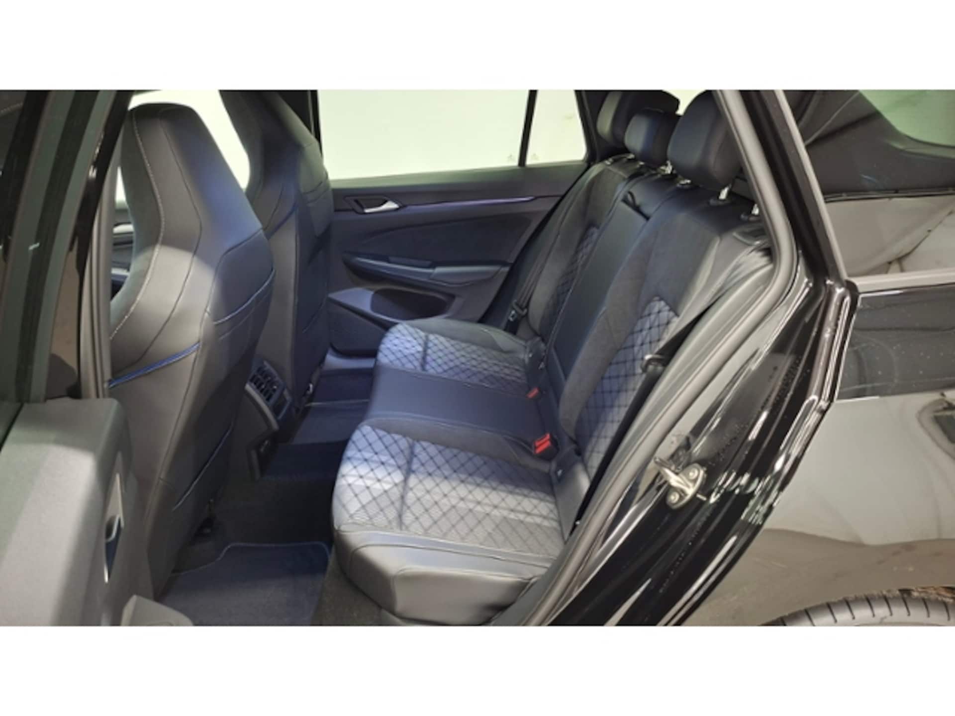 Volkswagen Golf Variant R-Line