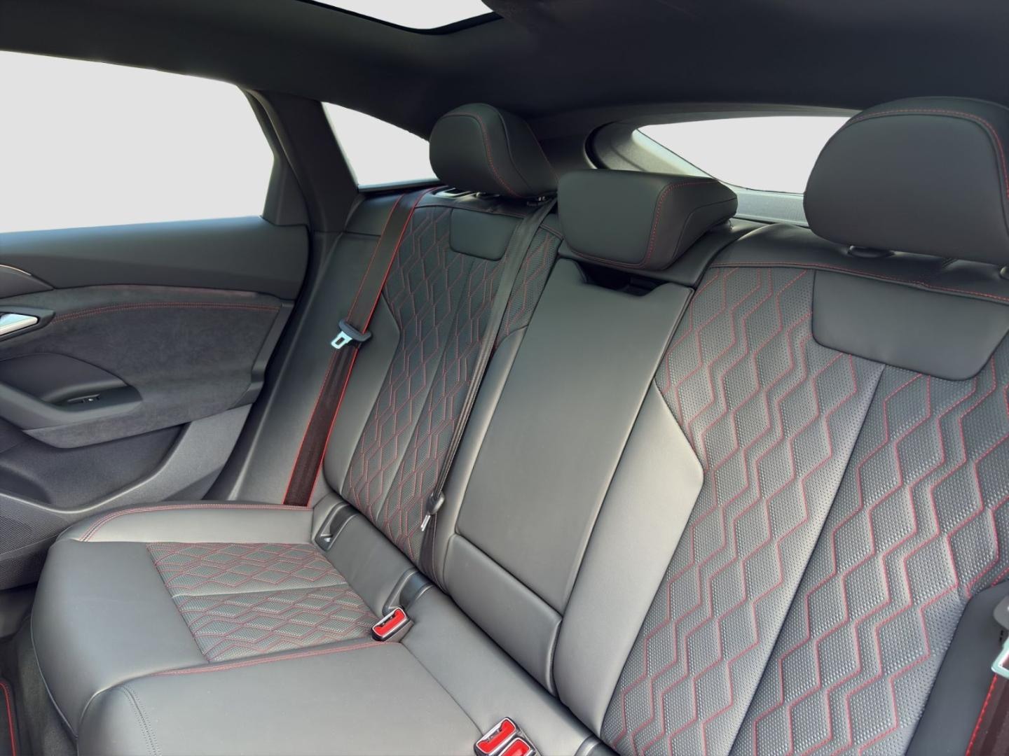 Bild über Audi A6 Sportback e-tron S line business e-tron performance 270 kW - für weitere Informationen kontaktieren Sie den Audi Partner