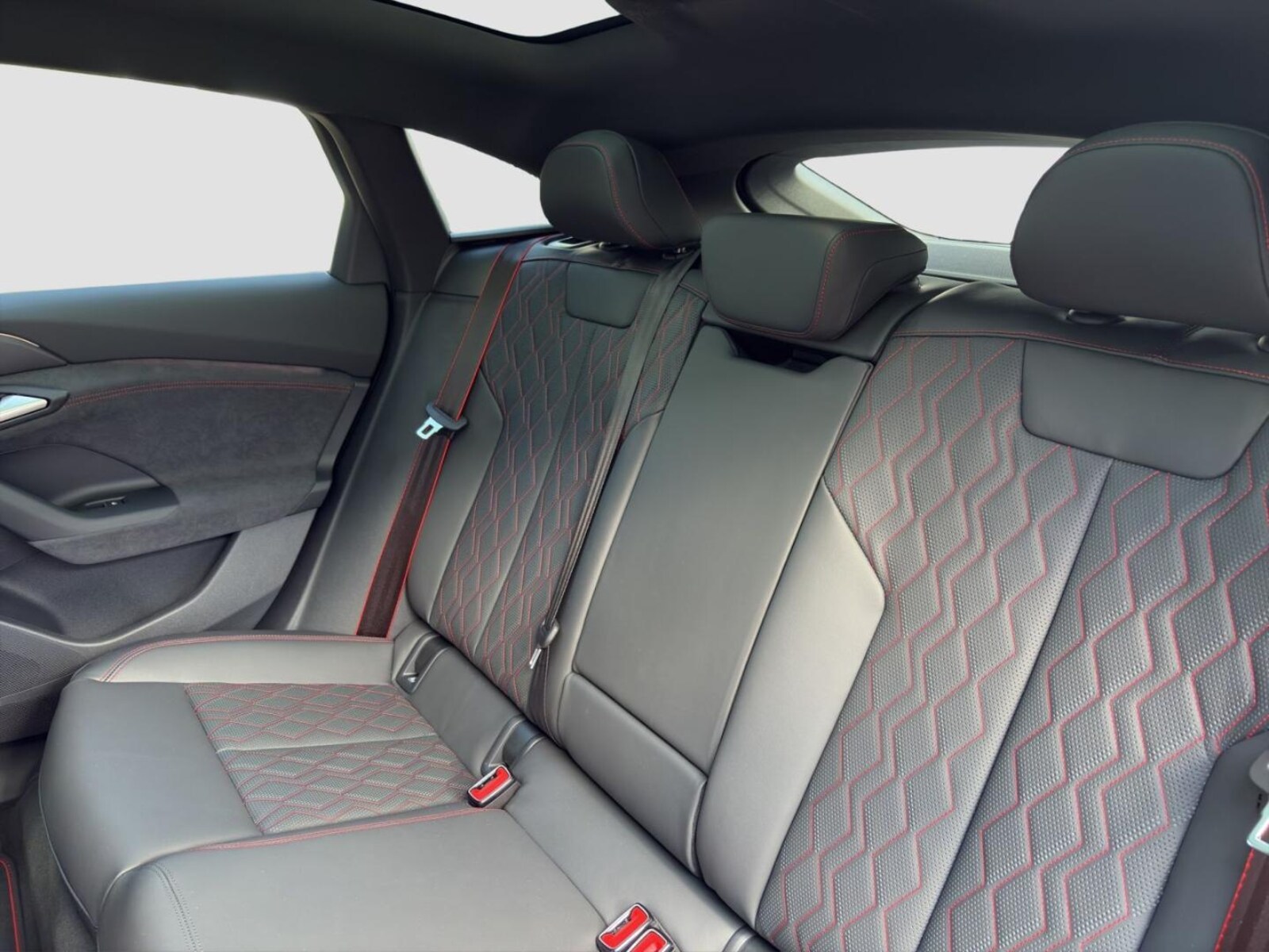 Audi A6 Sportback e-tron – Bild 13
