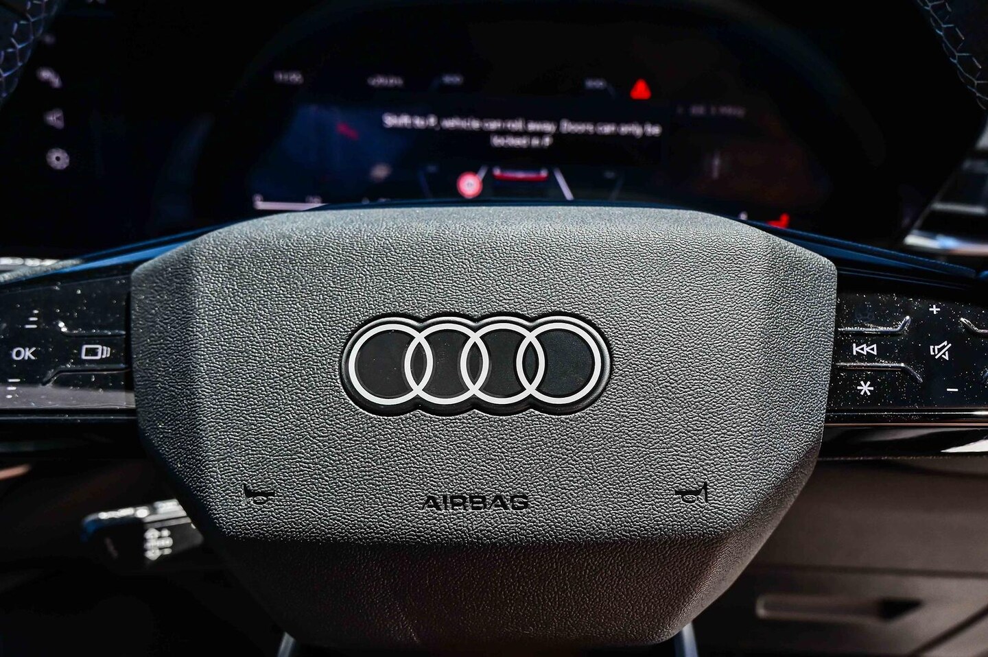 Image about Audi Q5 SUV TDI quattro 150 kW sport