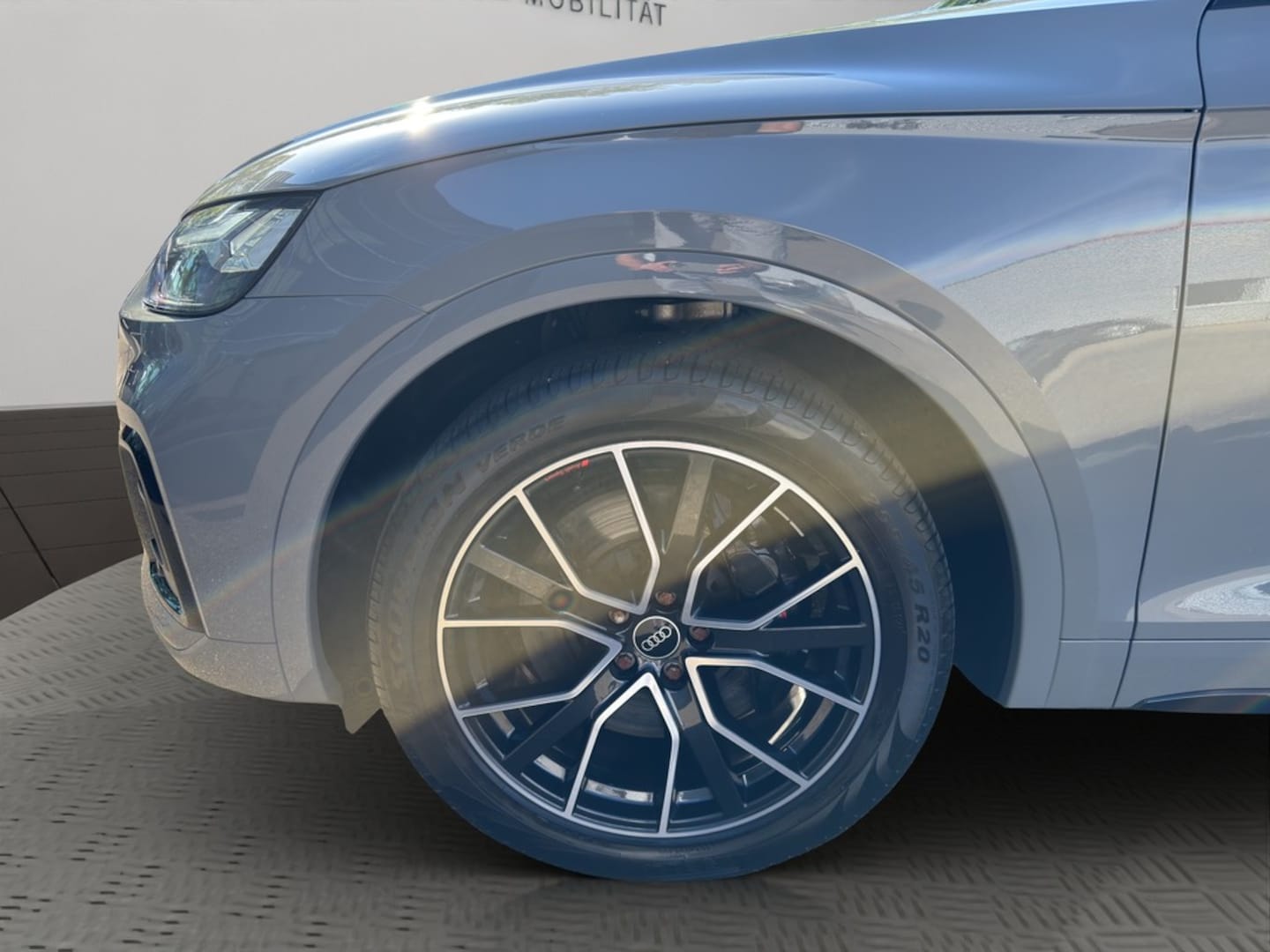 Bild über Audi SQ5 TDI tiptronic - für weitere Informationen kontaktieren Sie den Audi Partner