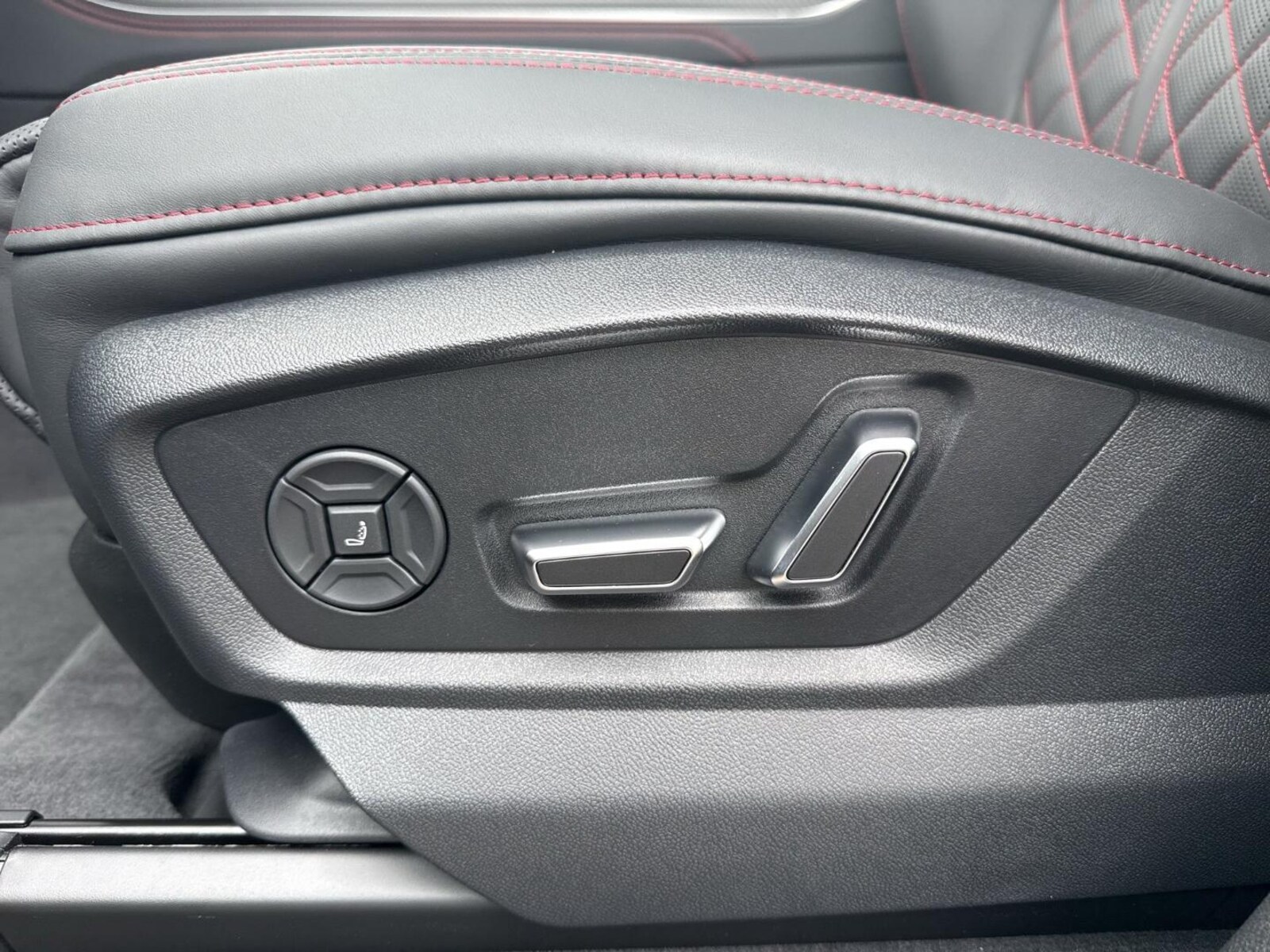 Audi Q8 – Bild 20