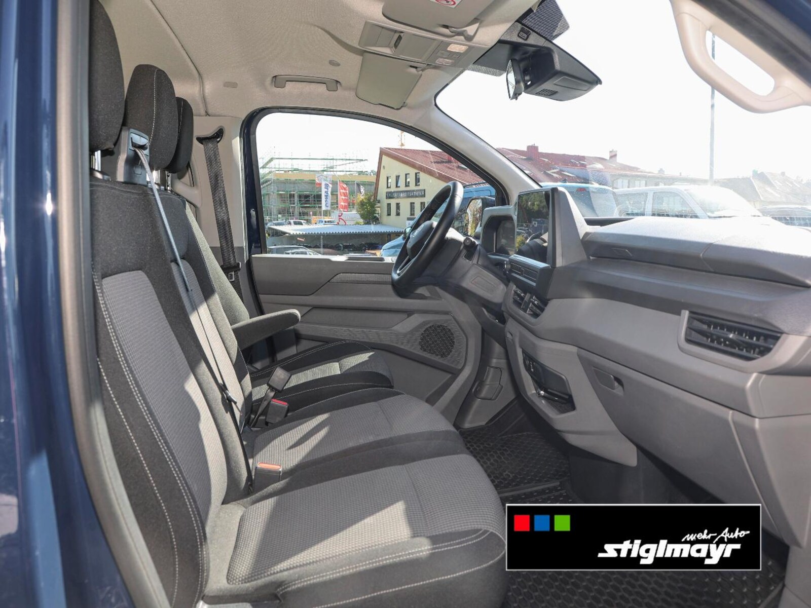 Volkswagen Transporter Kombi kurzer Radstand – Bild 4