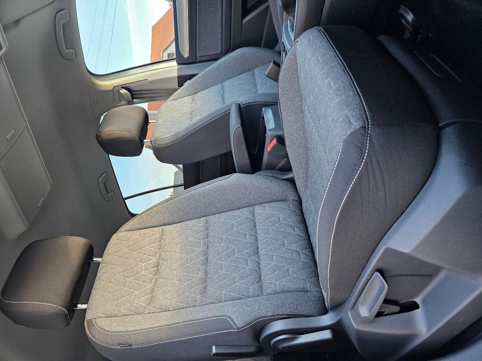 Volkswagen Touran – Bild 11