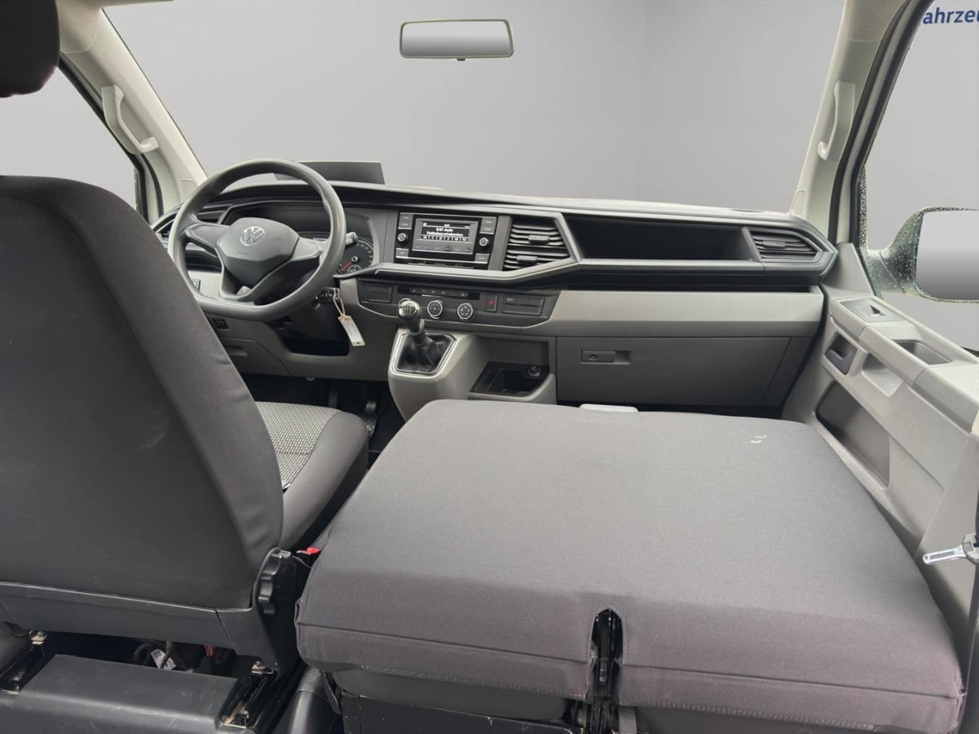 Volkswagen T6.1 Transporter Kombi kurzer Radstand