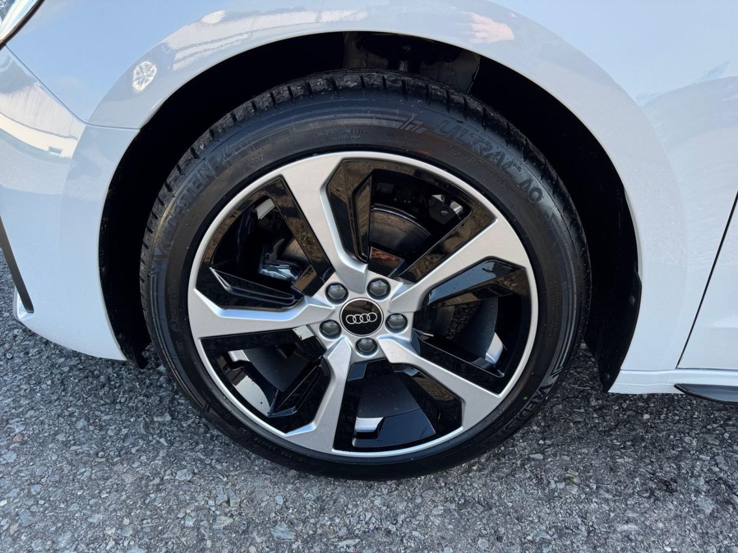 Bild über Audi A1 Sportback 35 TFSI S tronic - für weitere Informationen kontaktieren Sie den Audi Partner