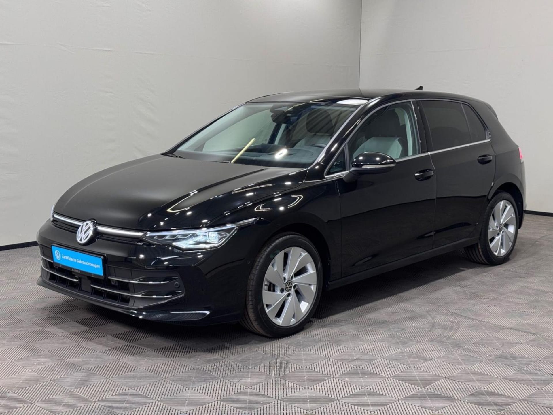 Volkswagen Golf Style