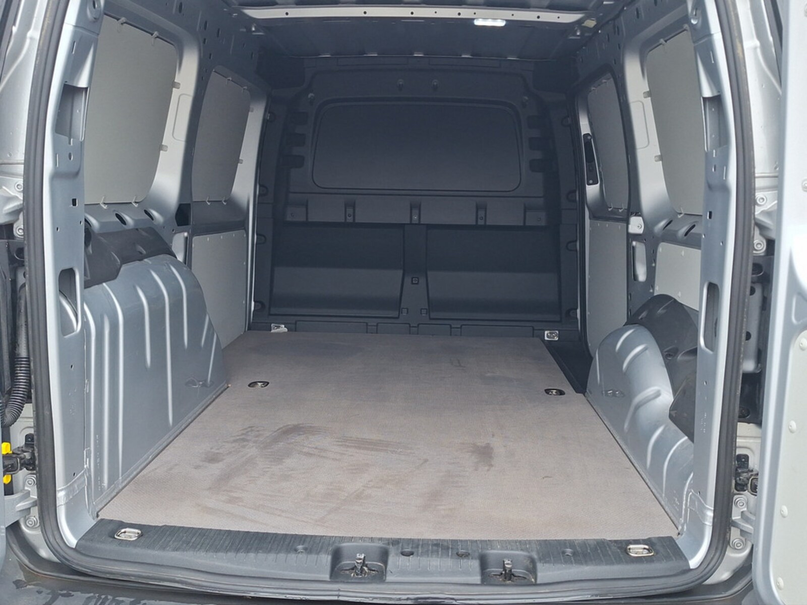 Volkswagen Caddy Maxi Cargo – Bild 22