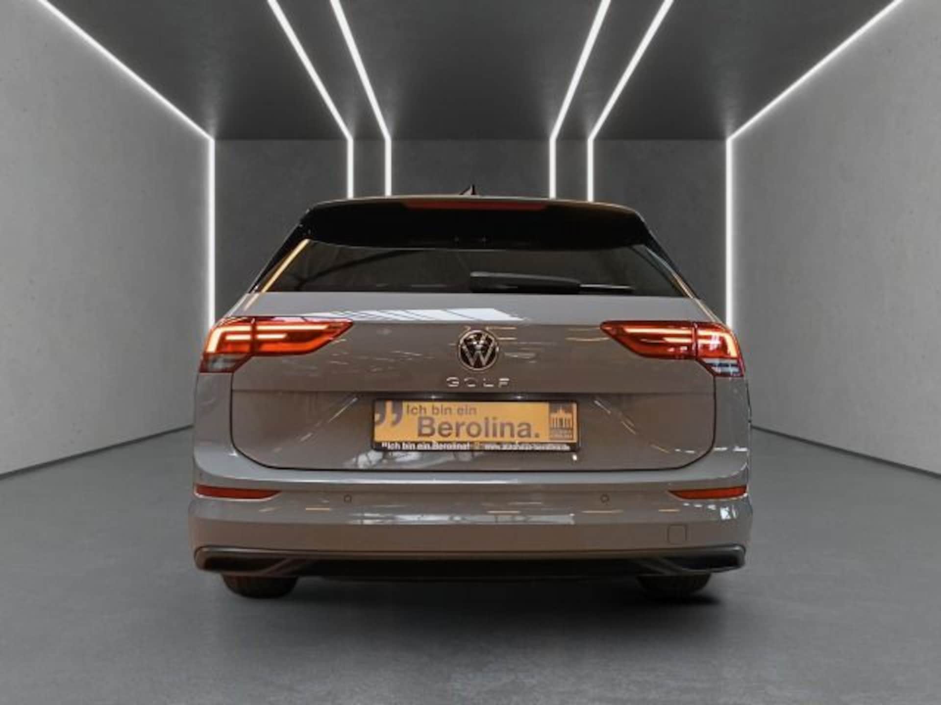 Volkswagen Golf Variant Life