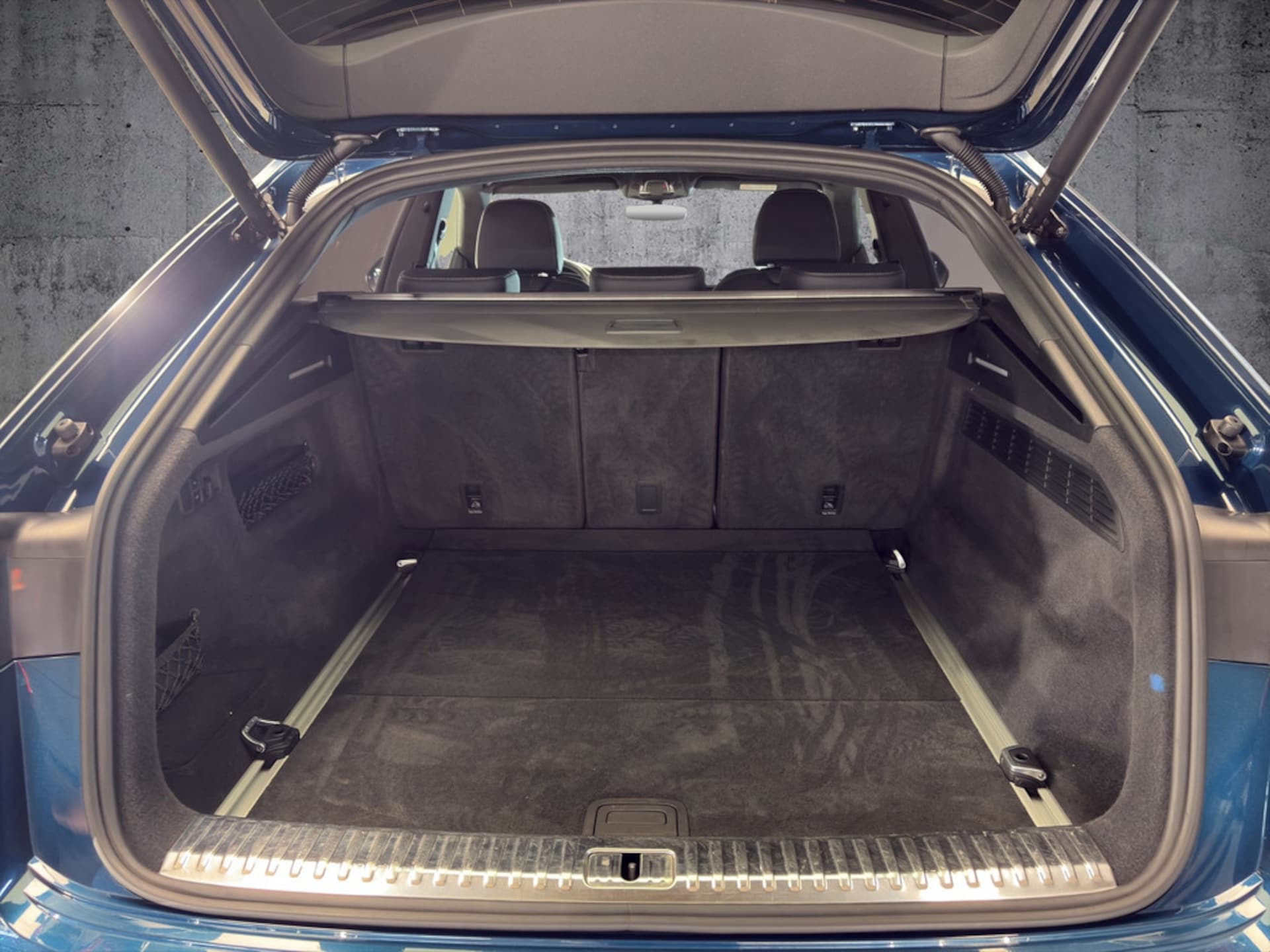 Audi SQ8 SUV