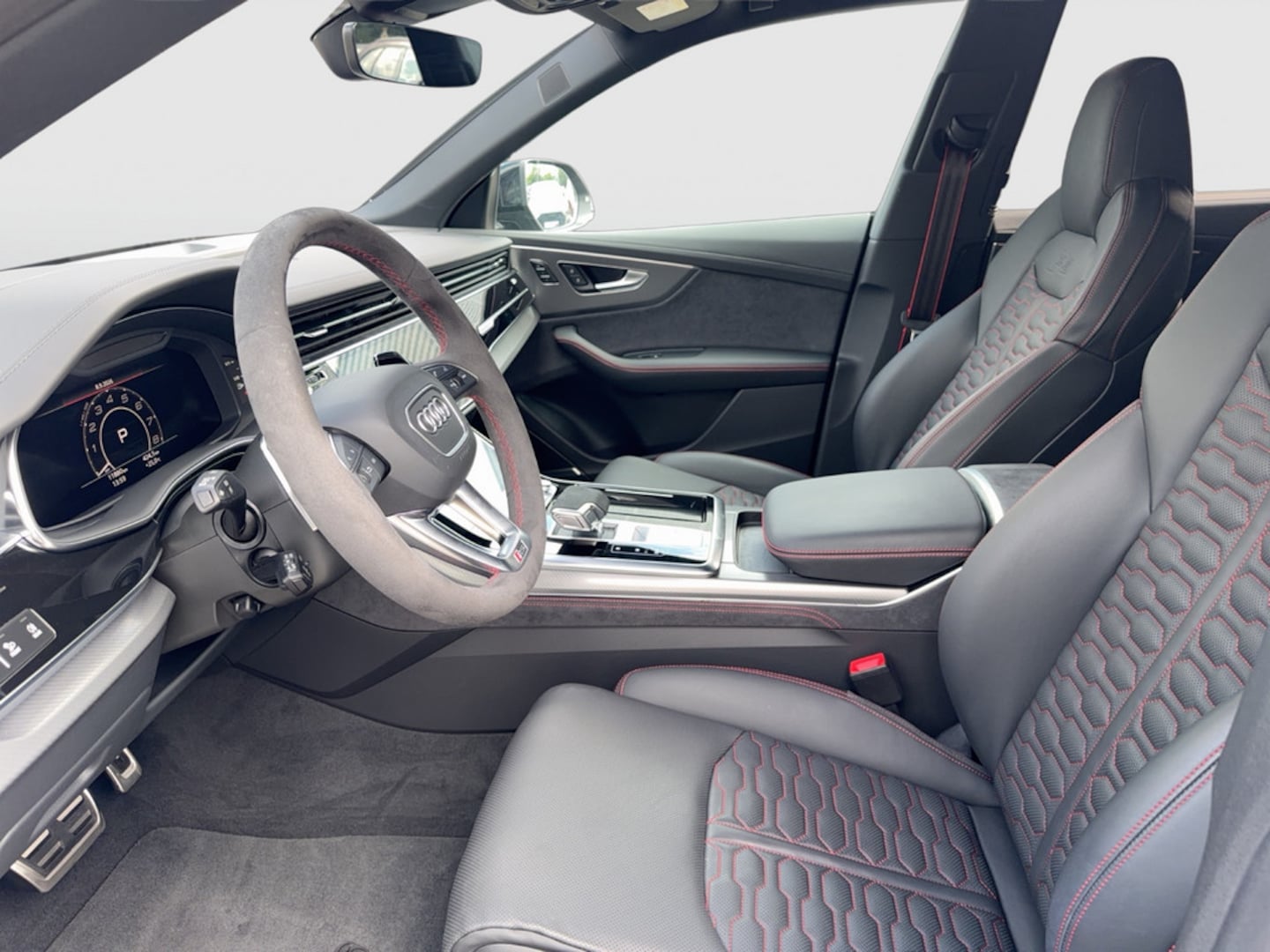 Bild über Audi RS Q8 SUV TFSI quattro 441 kW tiptronic - für weitere Informationen kontaktieren Sie den Audi Partner