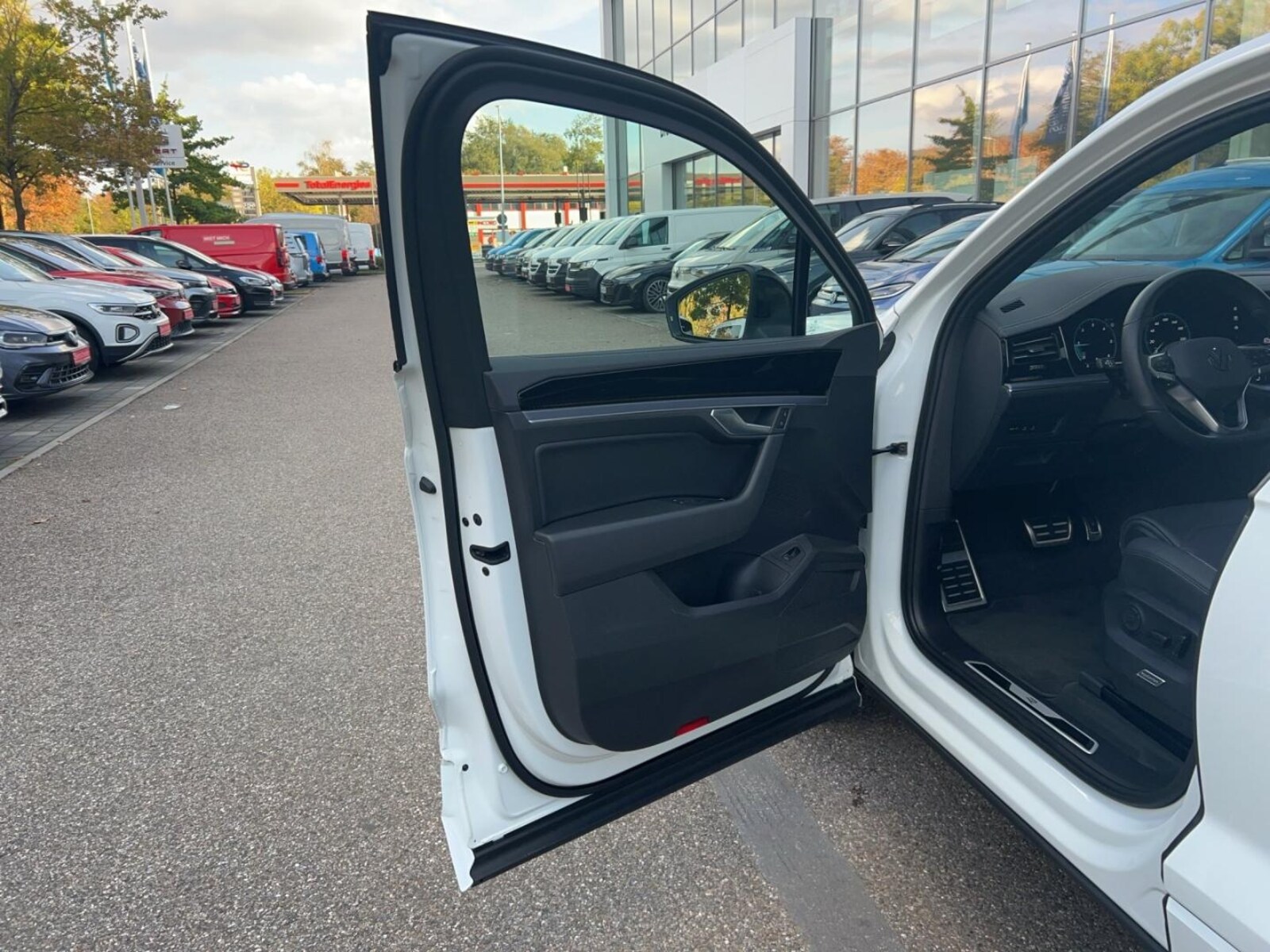 Volkswagen Touareg – Bild 16