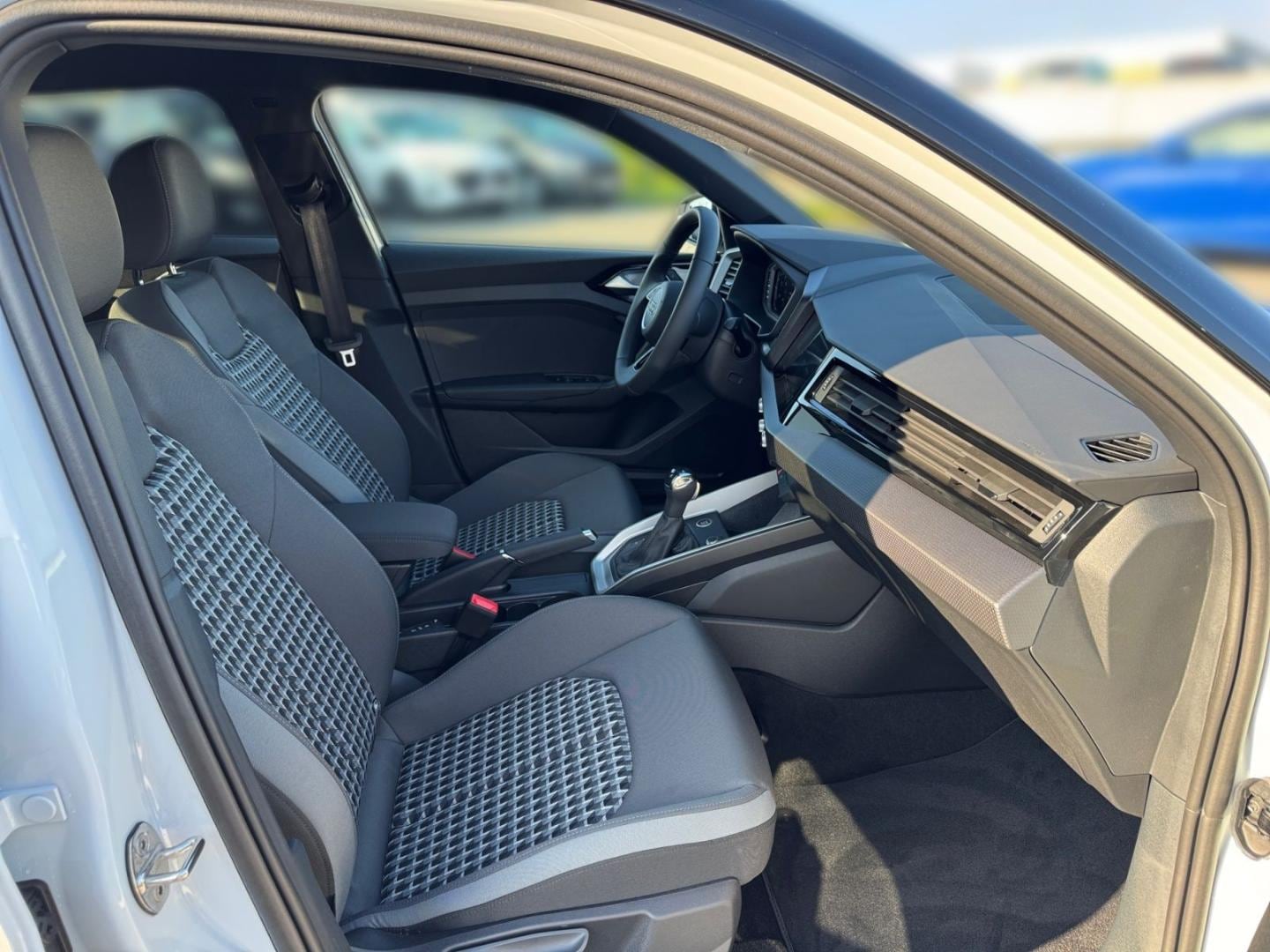 Bild über Audi A1 Sportback 35 TFSI S tronic - für weitere Informationen kontaktieren Sie den Audi Partner