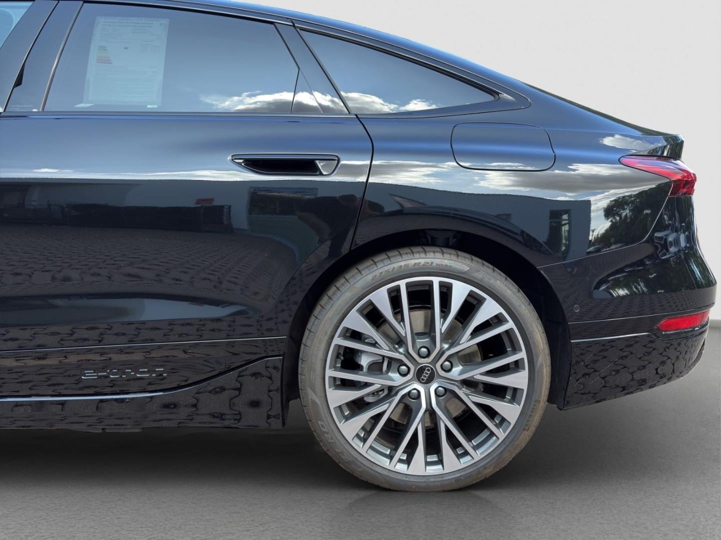 Bild über Audi A6 Sportback e-tron S line business e-tron performance 270 kW - für weitere Informationen kontaktieren Sie den Audi Partner