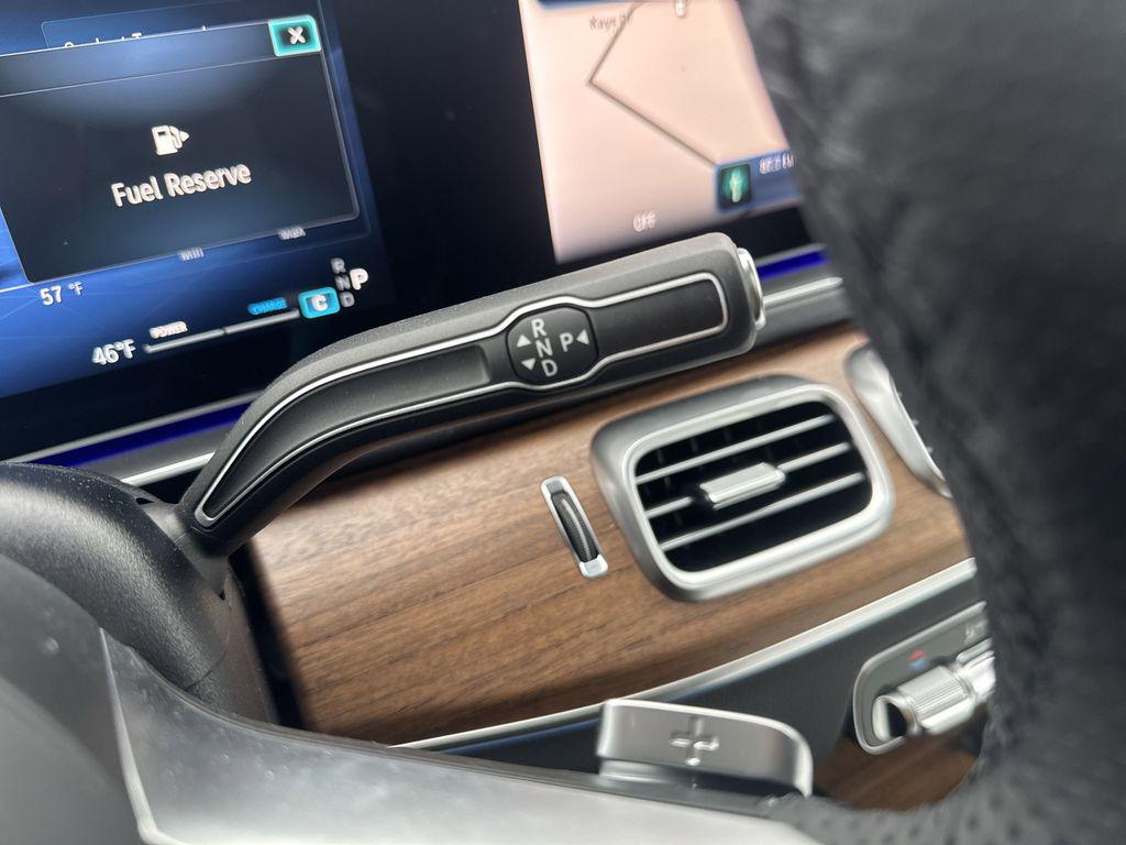 2025 Mercedes-Benz GLS Base - Photo 23