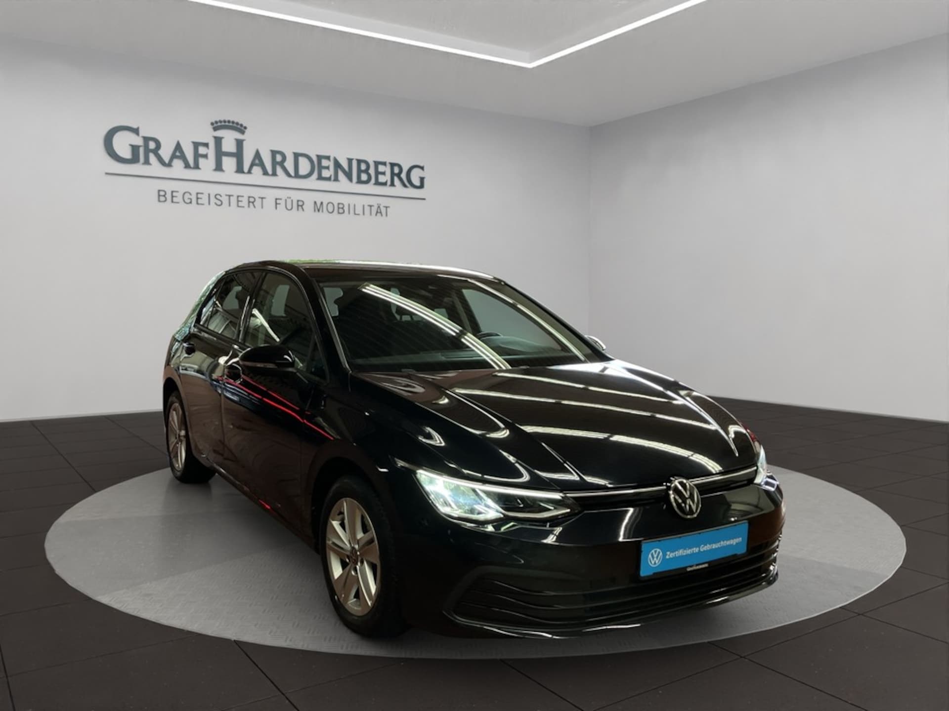 Volkswagen Golf Life
