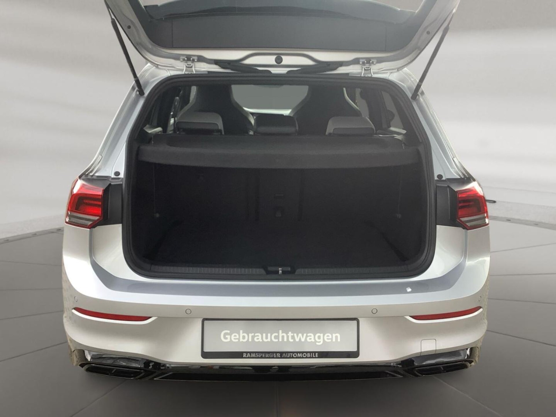 Volkswagen Golf R-Line