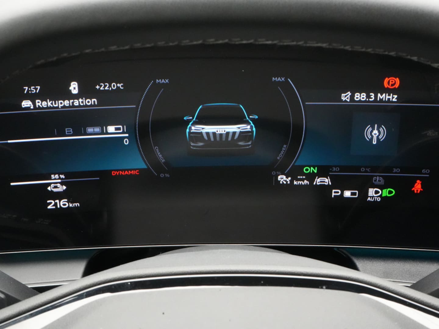 Bild über Audi Q6 SUV e-tron e-tron quattro - für weitere Informationen kontaktieren Sie den Audi Partner