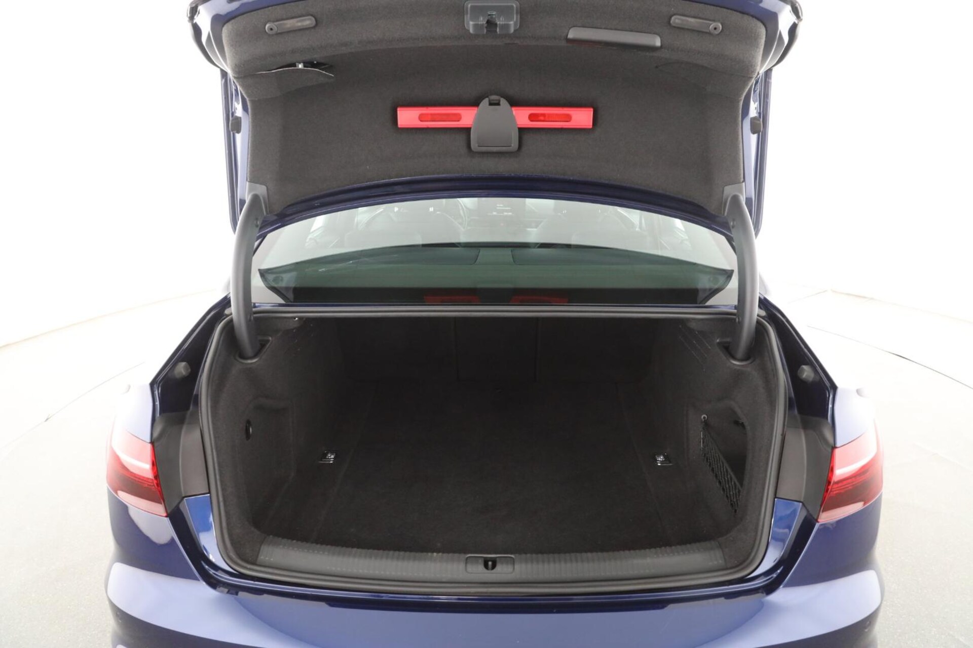 Audi A4 Limousine