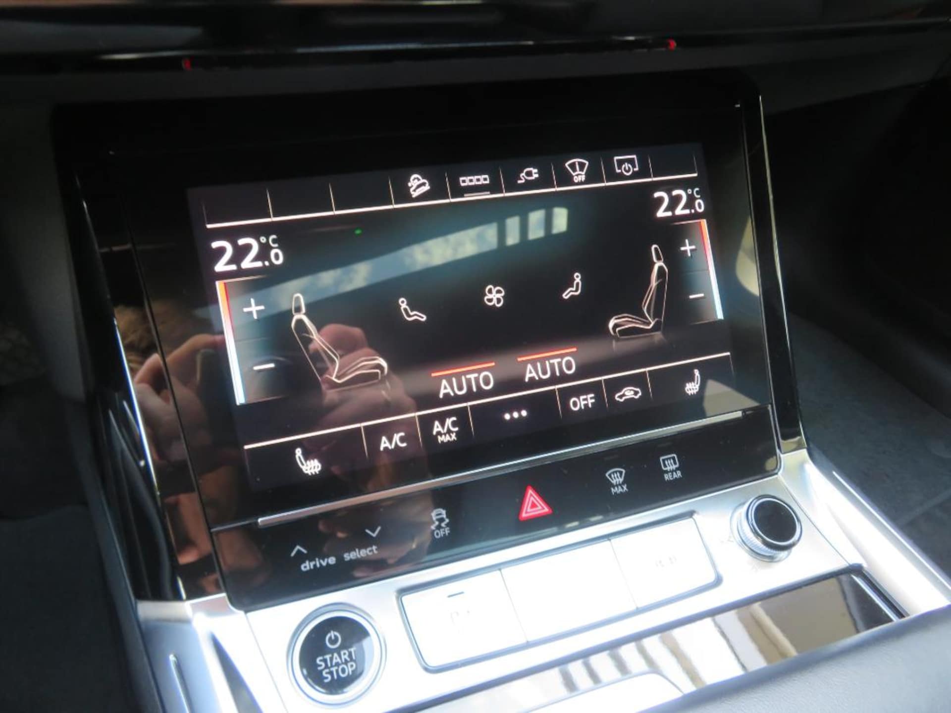Audi e-tron S line
