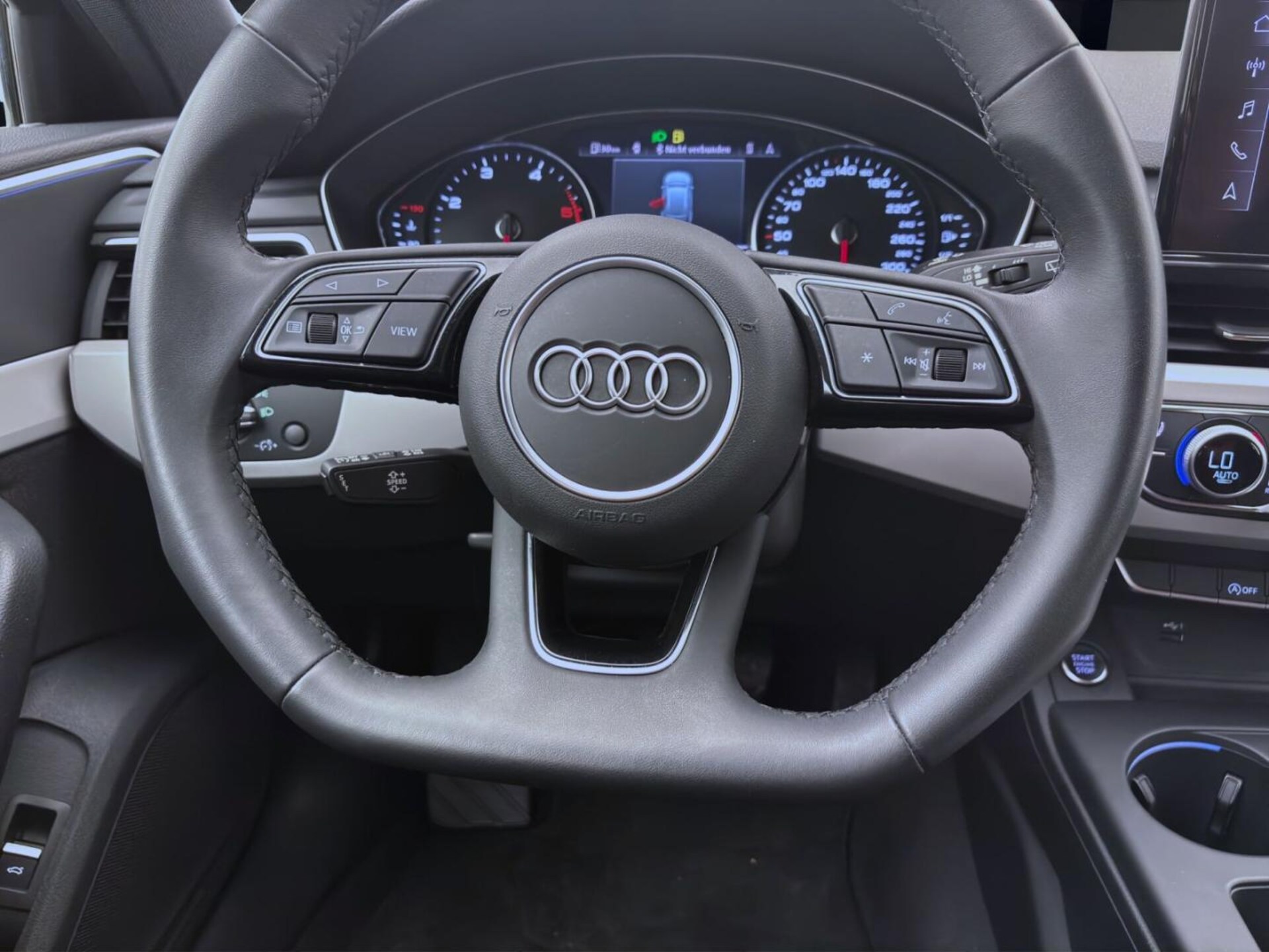 Audi A4 Avant S line