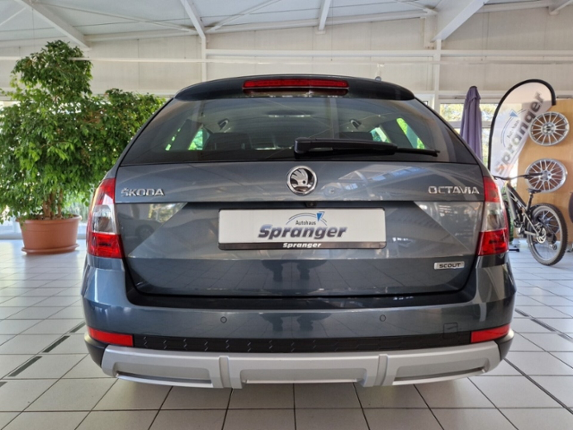 Skoda Octavia Combi SCOUT