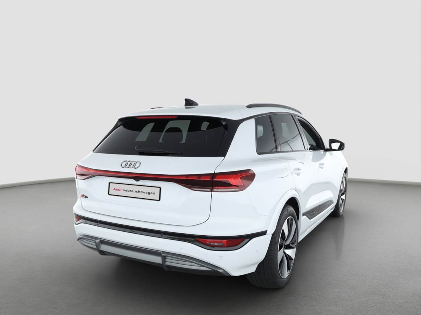 Bild über Audi Q6 SUV e-tron e-tron quattro - für weitere Informationen kontaktieren Sie den Audi Partner