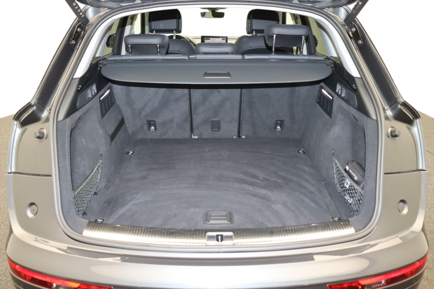Bild über Audi Q5 40 TDI quattro S tronic - für weitere Informationen kontaktieren Sie den Audi Partner