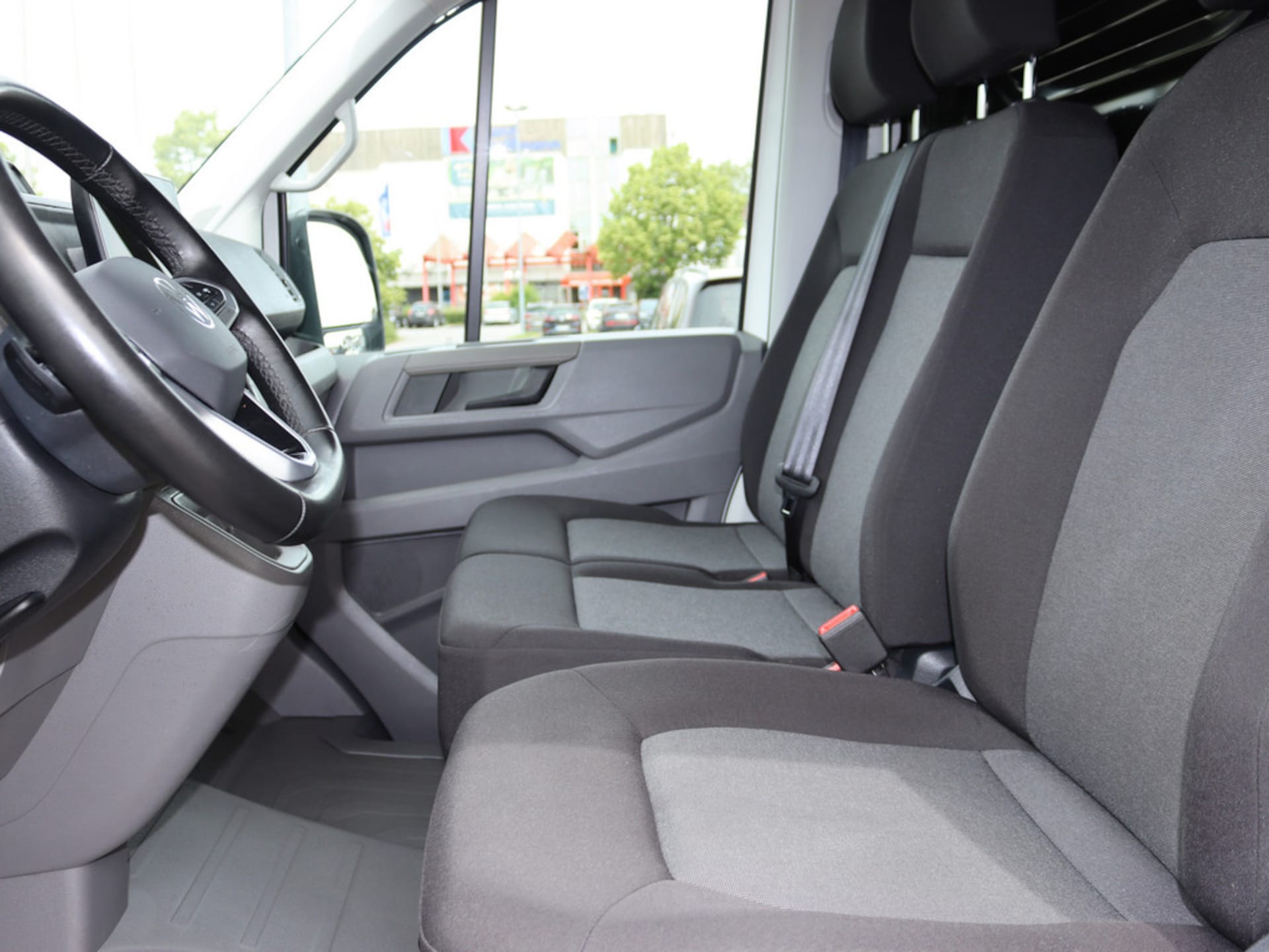 Volkswagen Crafter Kasten langer Radstand