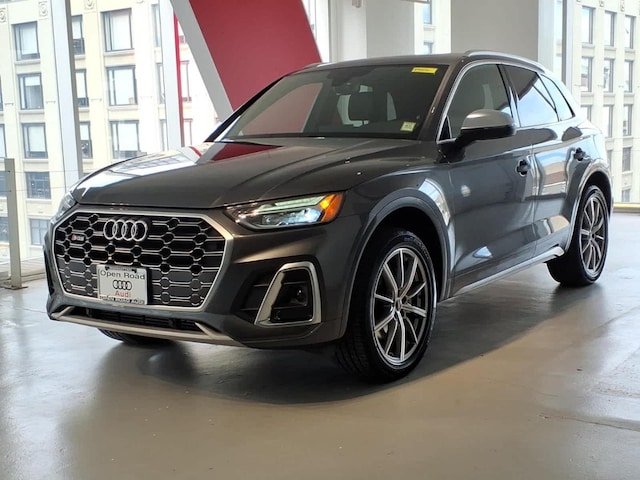 2023 Audi SQ5 Premium