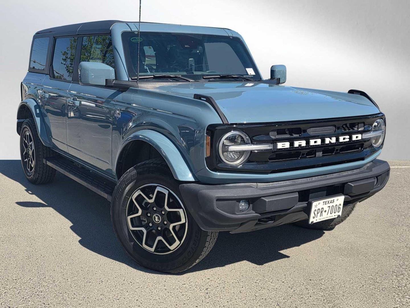 2022 Ford Bronco Outer Banks 4x4's photo