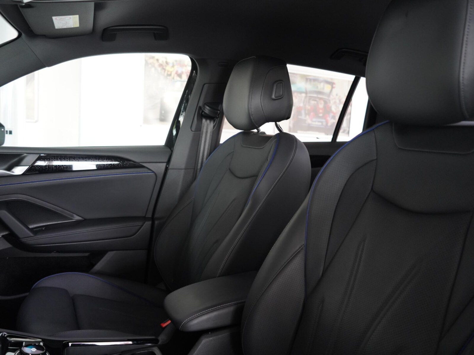 Volkswagen Tiguan – Bild 8