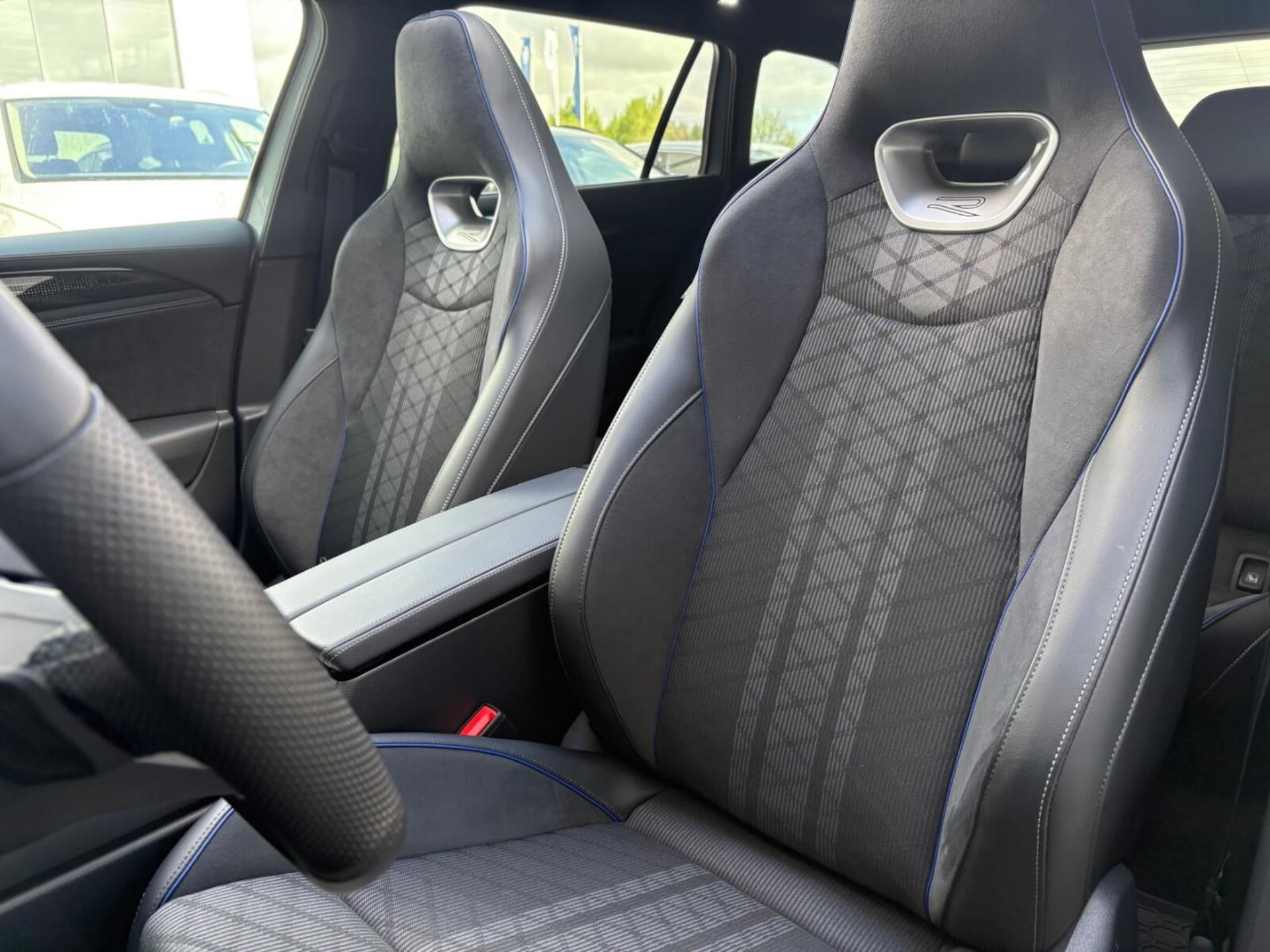 Volkswagen Passat R-Line