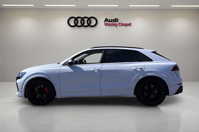 2026 Audi RS Q8 SUV performance