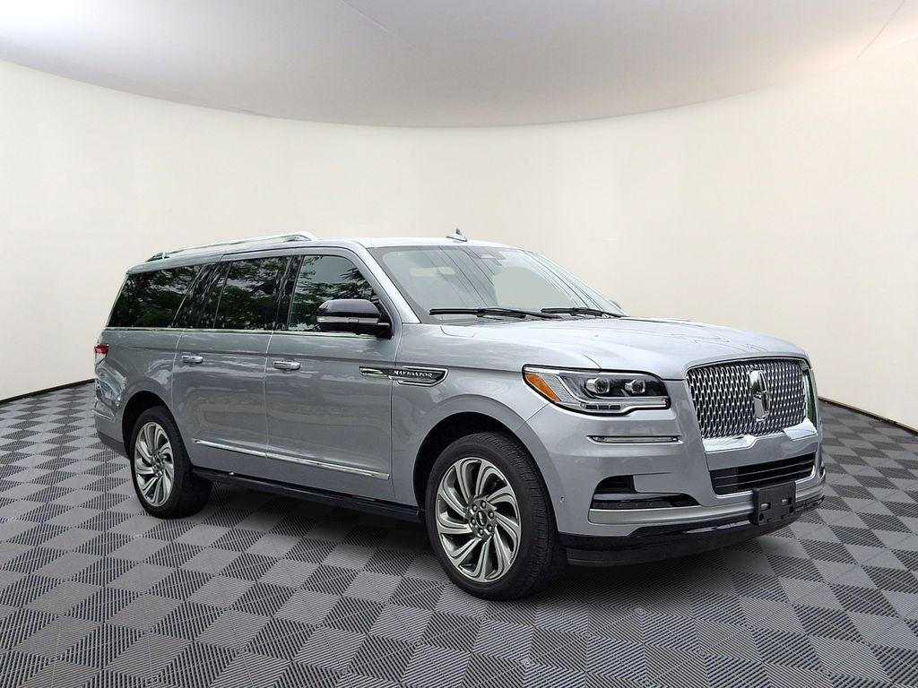 2023 Lincoln Navigator