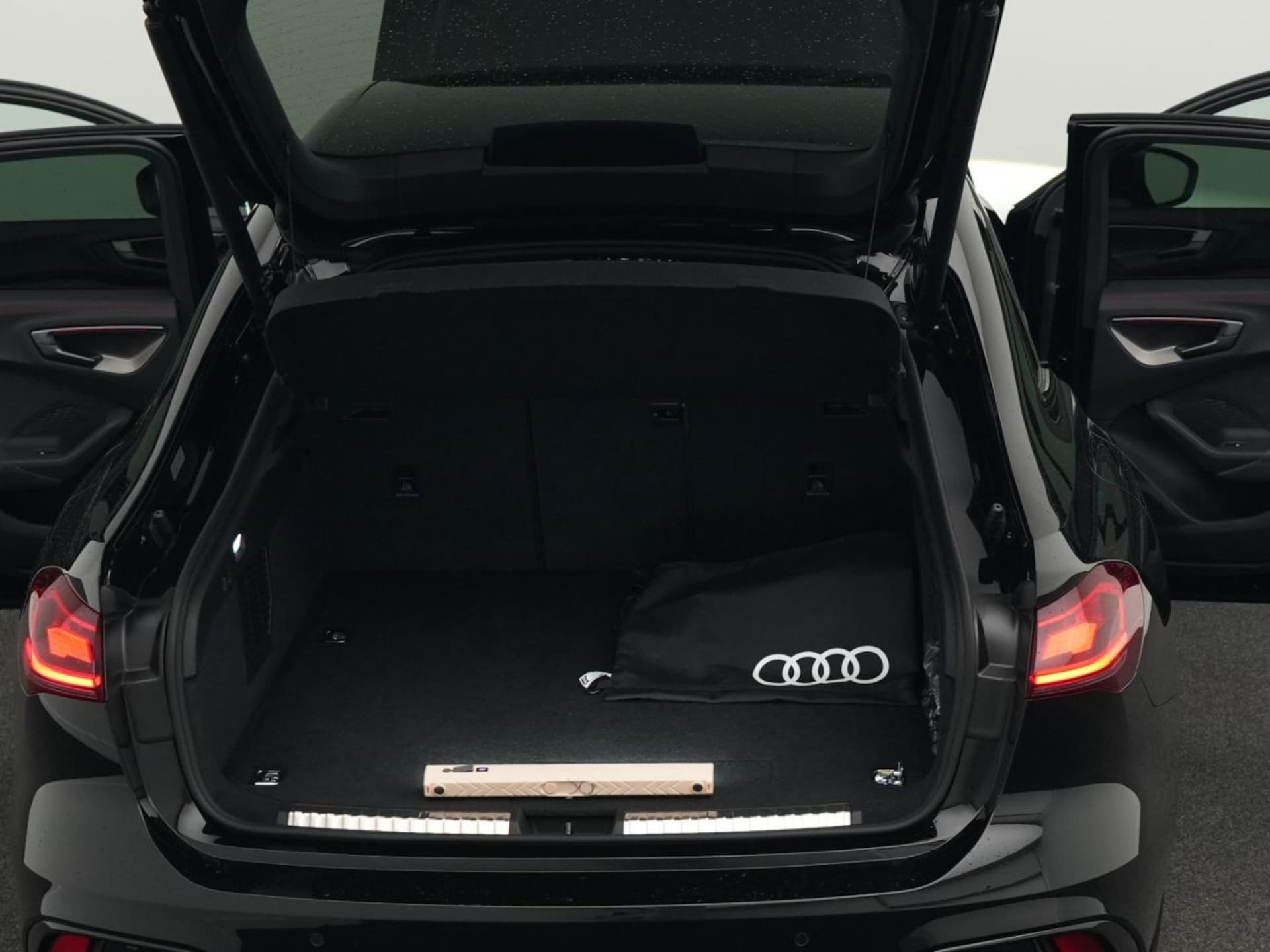 Audi A5 Limousine e-hybrid edition one