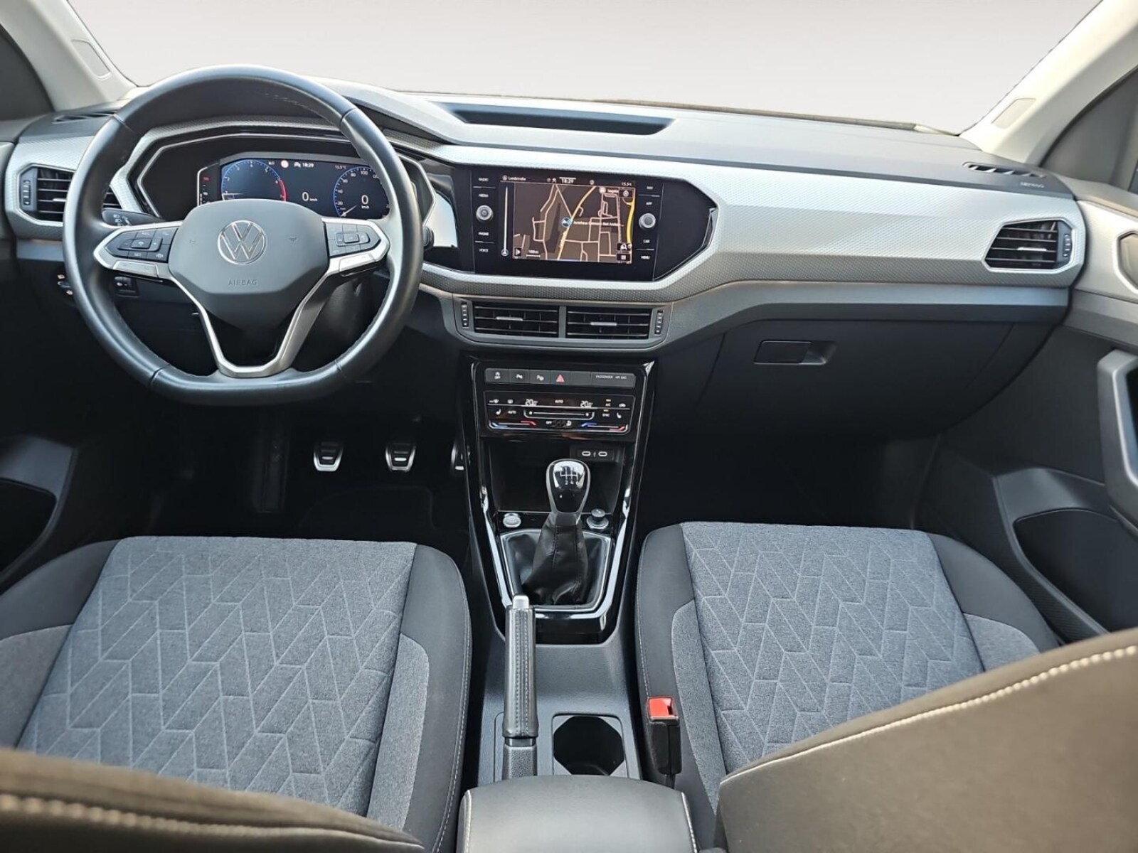 Volkswagen T-Cross – Bild 10