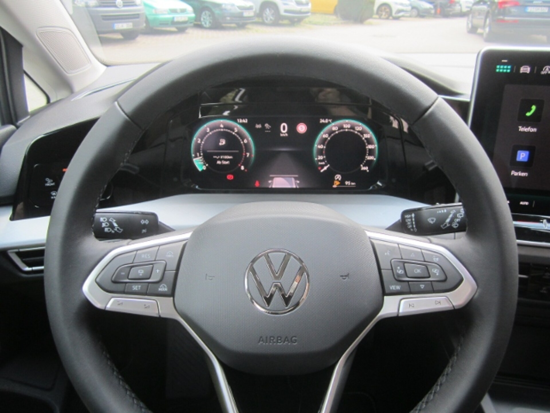 Volkswagen Golf Variant Life