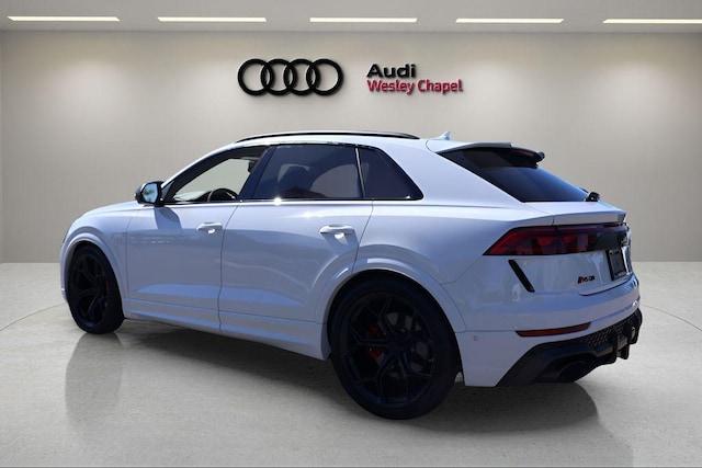 2026 Audi RS Q8 SUV performance