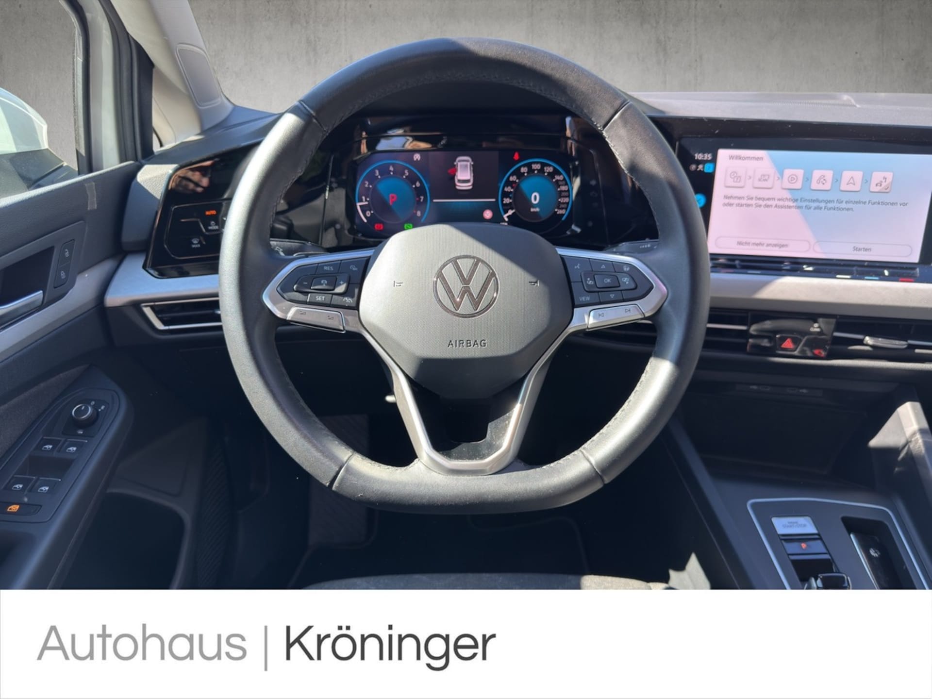 Volkswagen Golf Variant Life