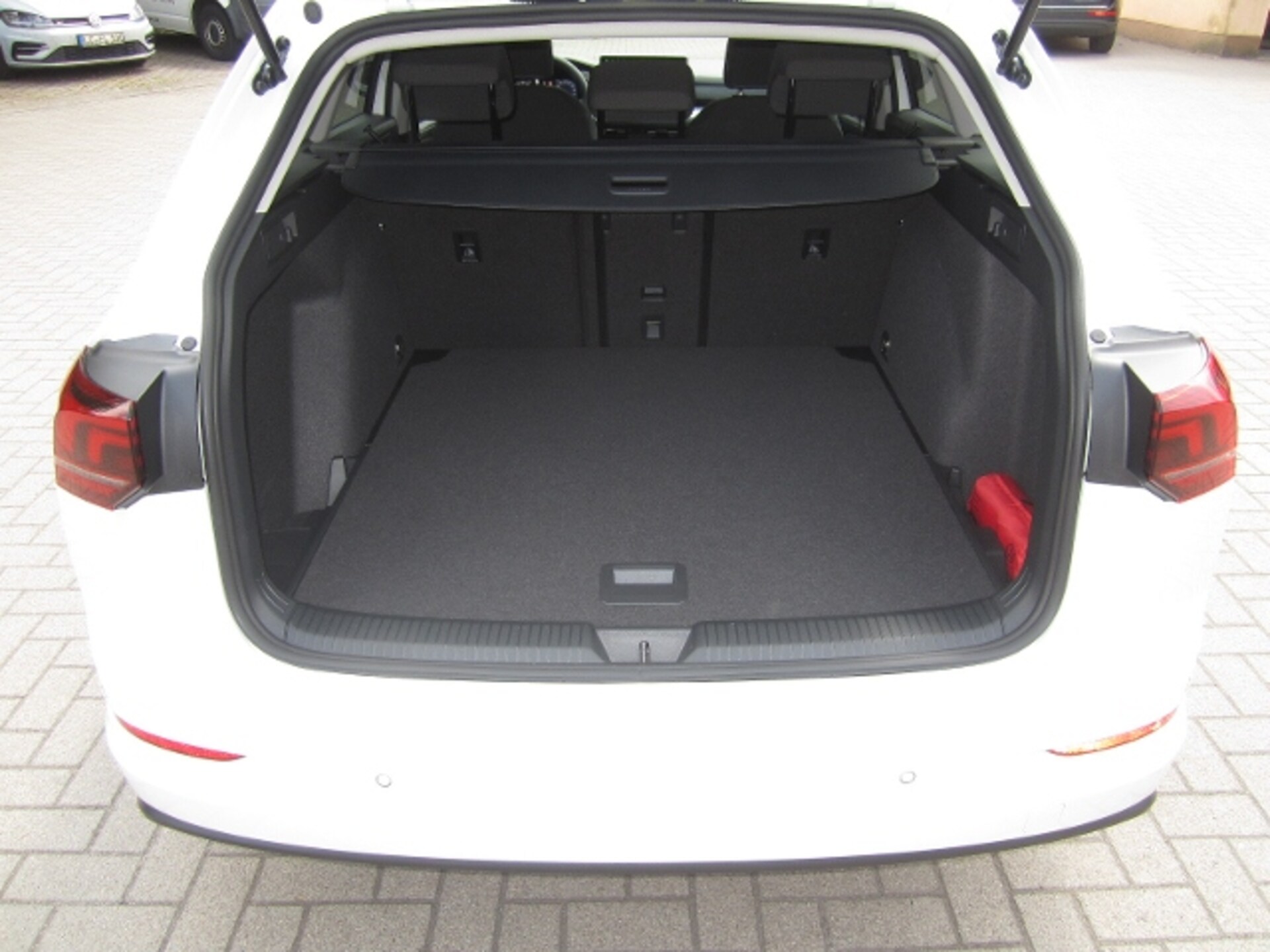 Volkswagen Golf Variant Life