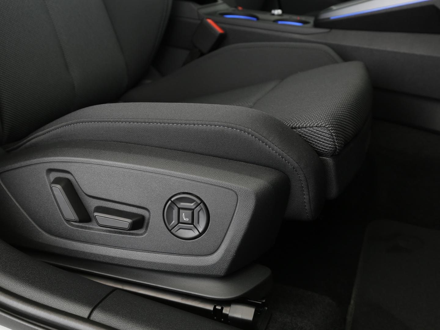 Bild über Audi A3 Sportback TFSI e 40 TFSI e S tronic - für weitere Informationen kontaktieren Sie den Audi Partner